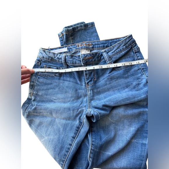 Decree Skinny Jeans - Picture 3 of 4